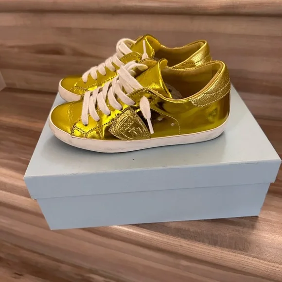 PHILIPPE MODEL Girls Sneakers Size 11C